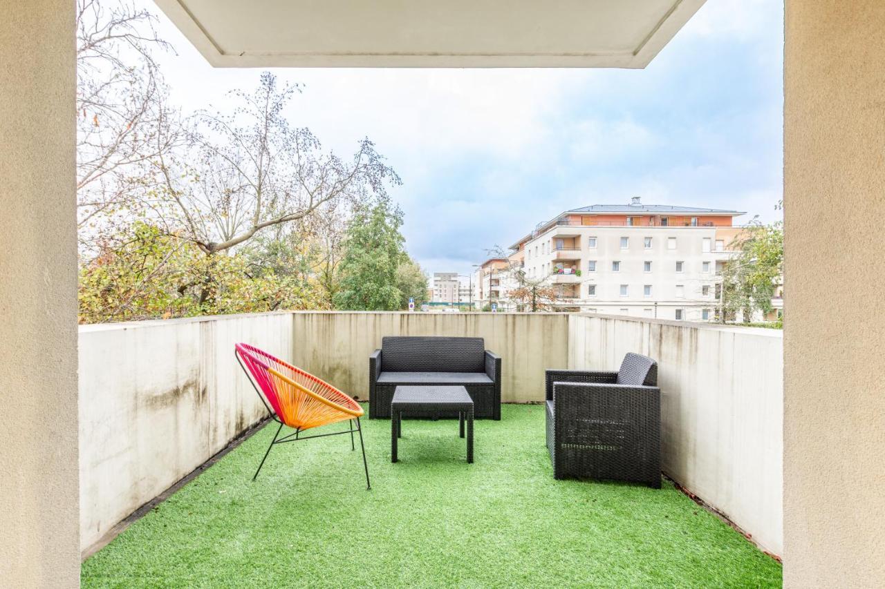 Mona, F2 Pour 4 Pers. - Fairytale Factory Apartamento Bussy-Saint-Georges Exterior foto